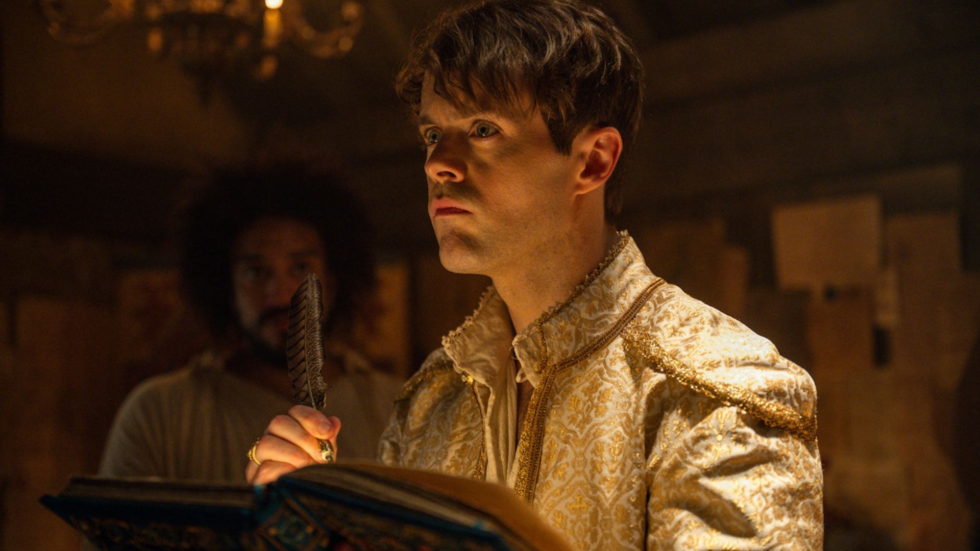 Joey Batey as Jaskier (Image via Netflix)