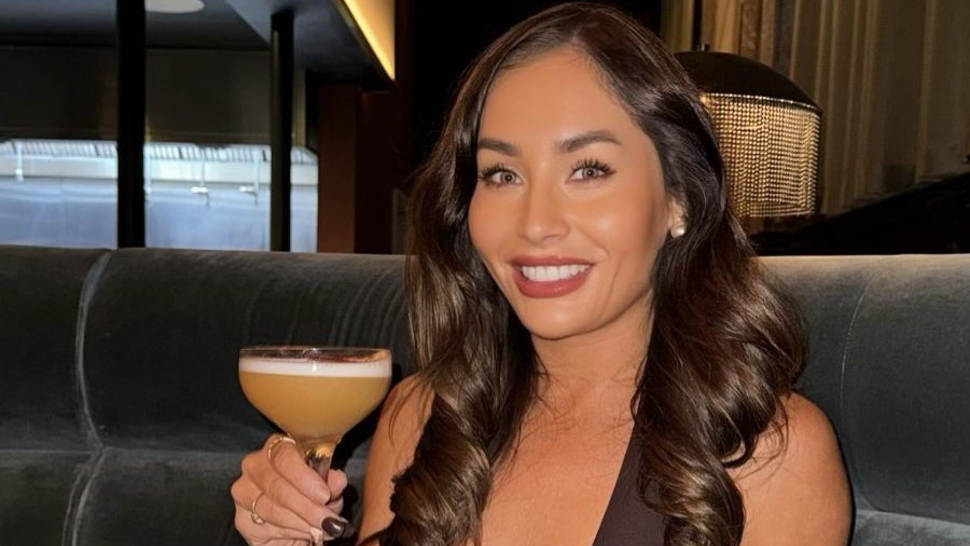 Leisha from Married at First Sight UK gets bitten by a dog | Image via Instagram/ @leishalightbody