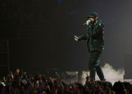 Eminem performs on stage at the 2024 MTV Video Music Awards. Image via Getty.
