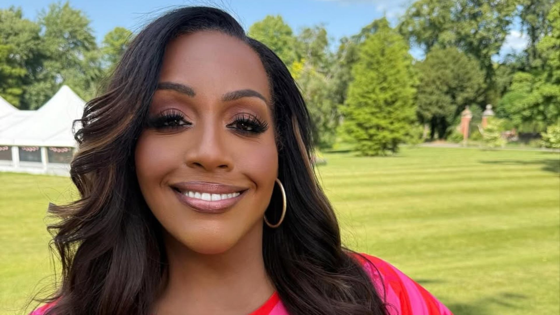 Alison Hammond from The Great British Baking Show | Image via Instagram/ @makeupbymikey