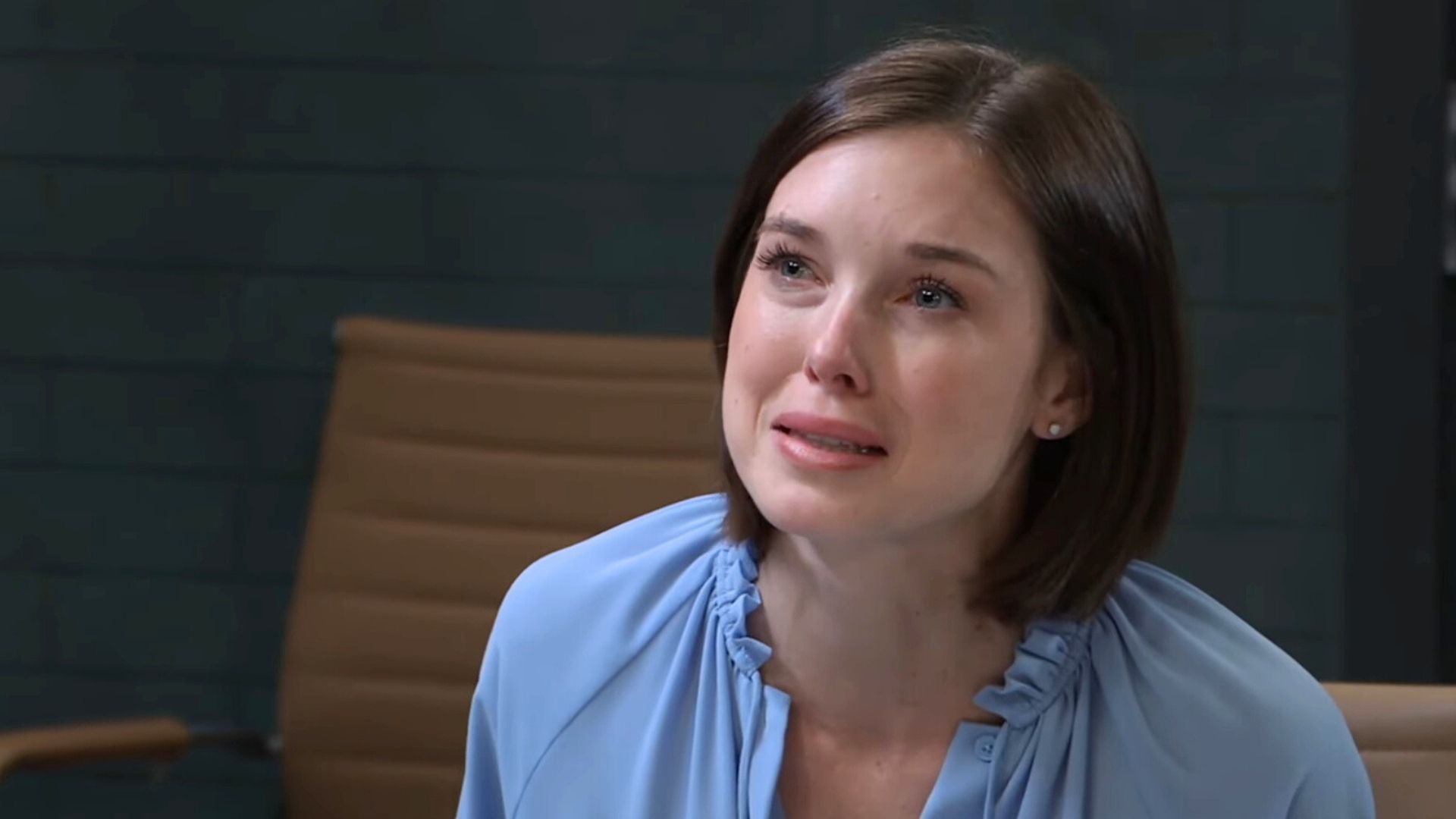 Willow is hysterical and confused | Image: ABC