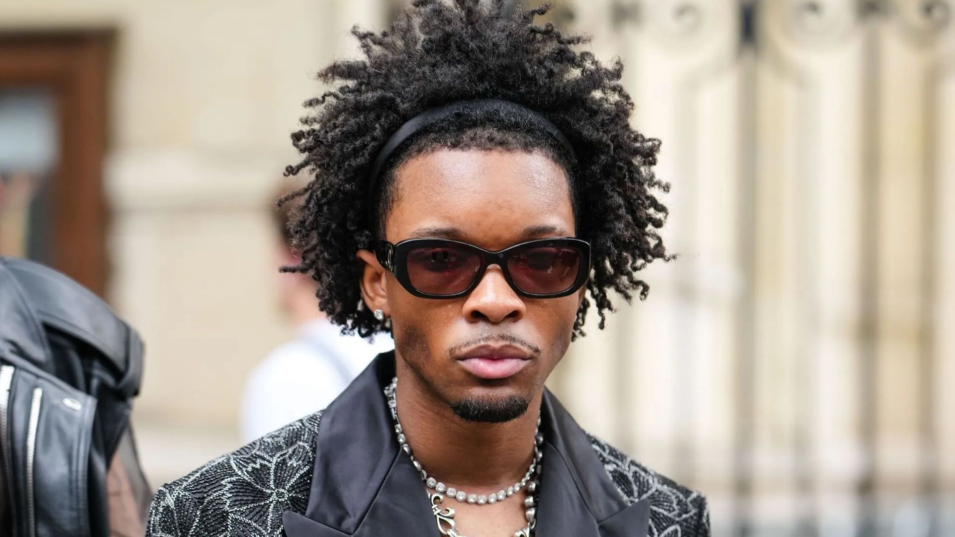D4vd hands Texas homes to his mother (Image via Getty)