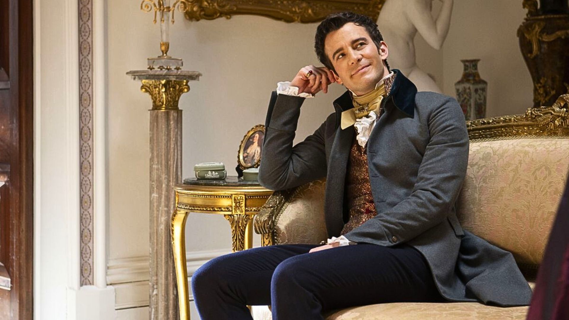 Luke Thompson as Benedict Bridgerton in Bridgerton (Image via Netflix)
