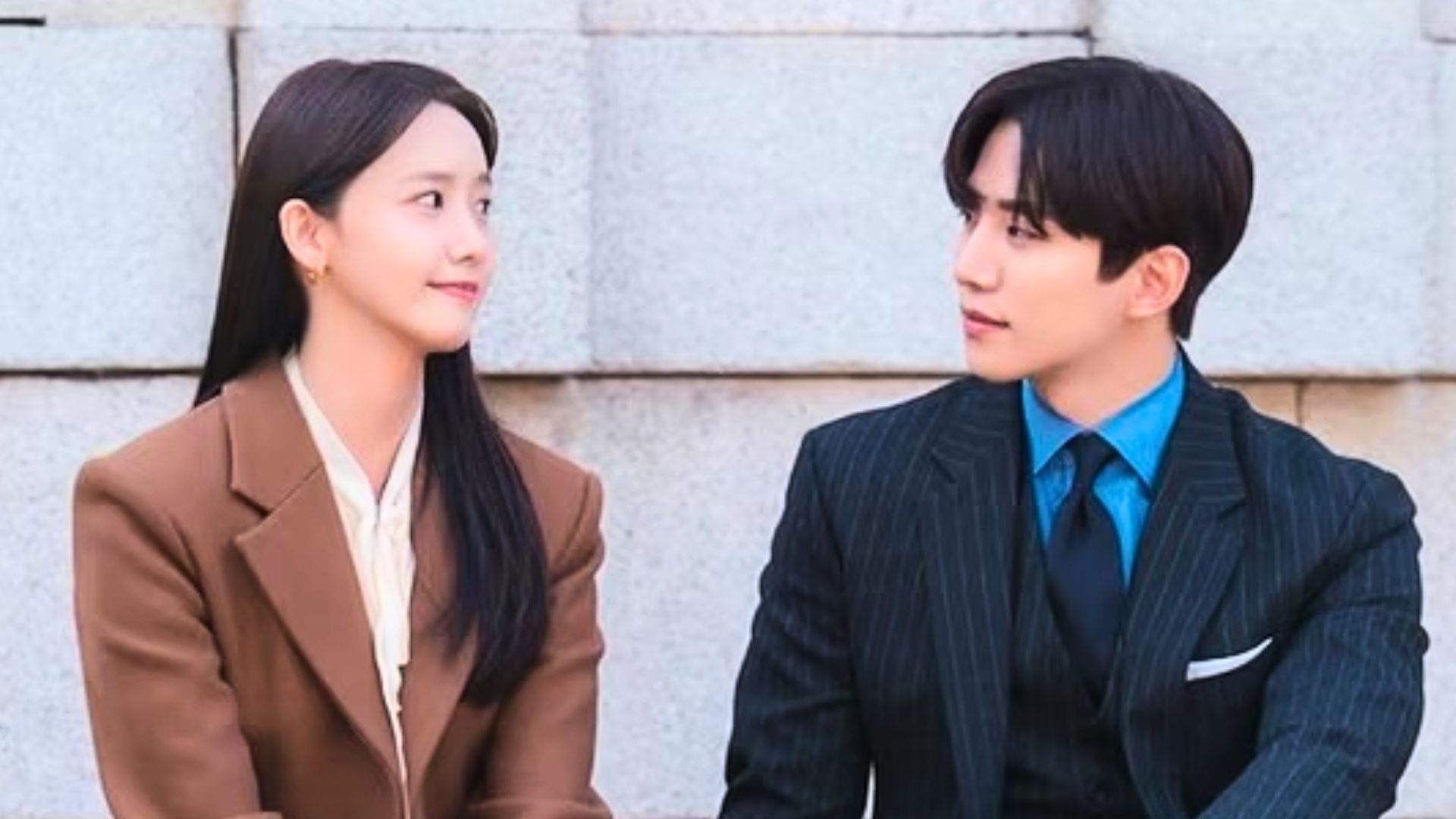 Lee Jun-ho and Lim Yoon-a in King the Land, the 2023 JTBC rom-com (Image via Netflix)