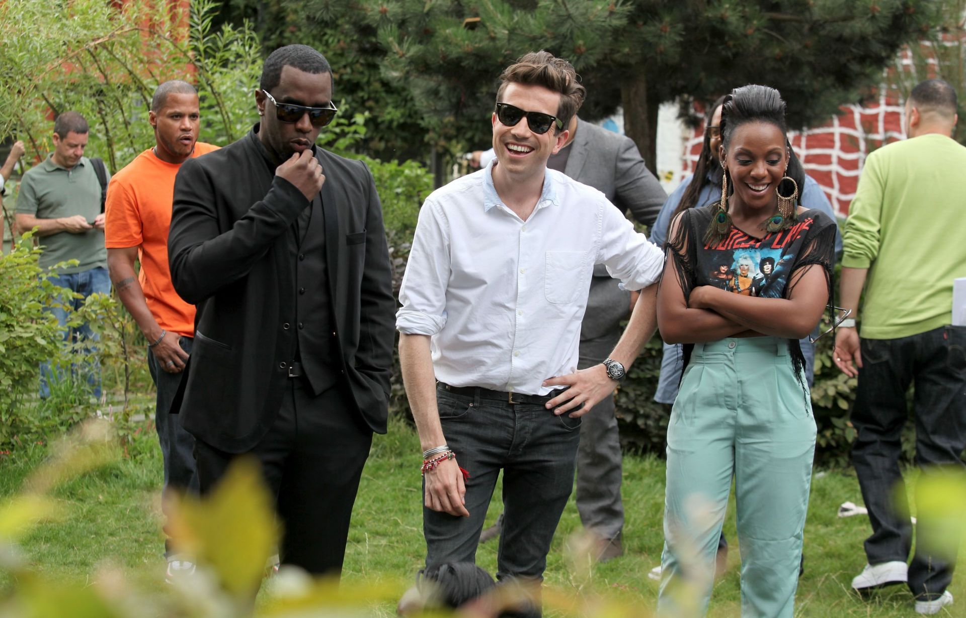 P Diddy Helps Volunteers With Painting At Toffee Park Adventure Playground And Youth Centre - Source: Getty
