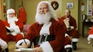 Bad Santa (2003) ( Image via YouTube / Movieclips )