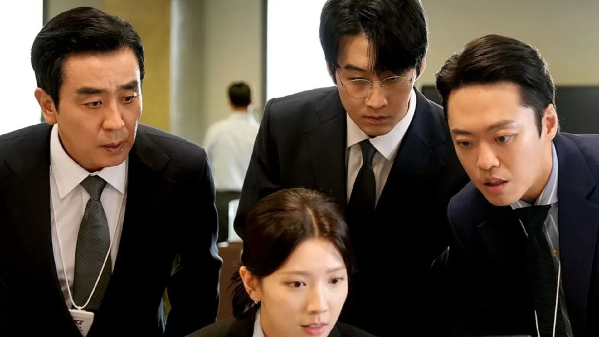 The employees tried to save the company (Image via Instagram @jtbcdrama)