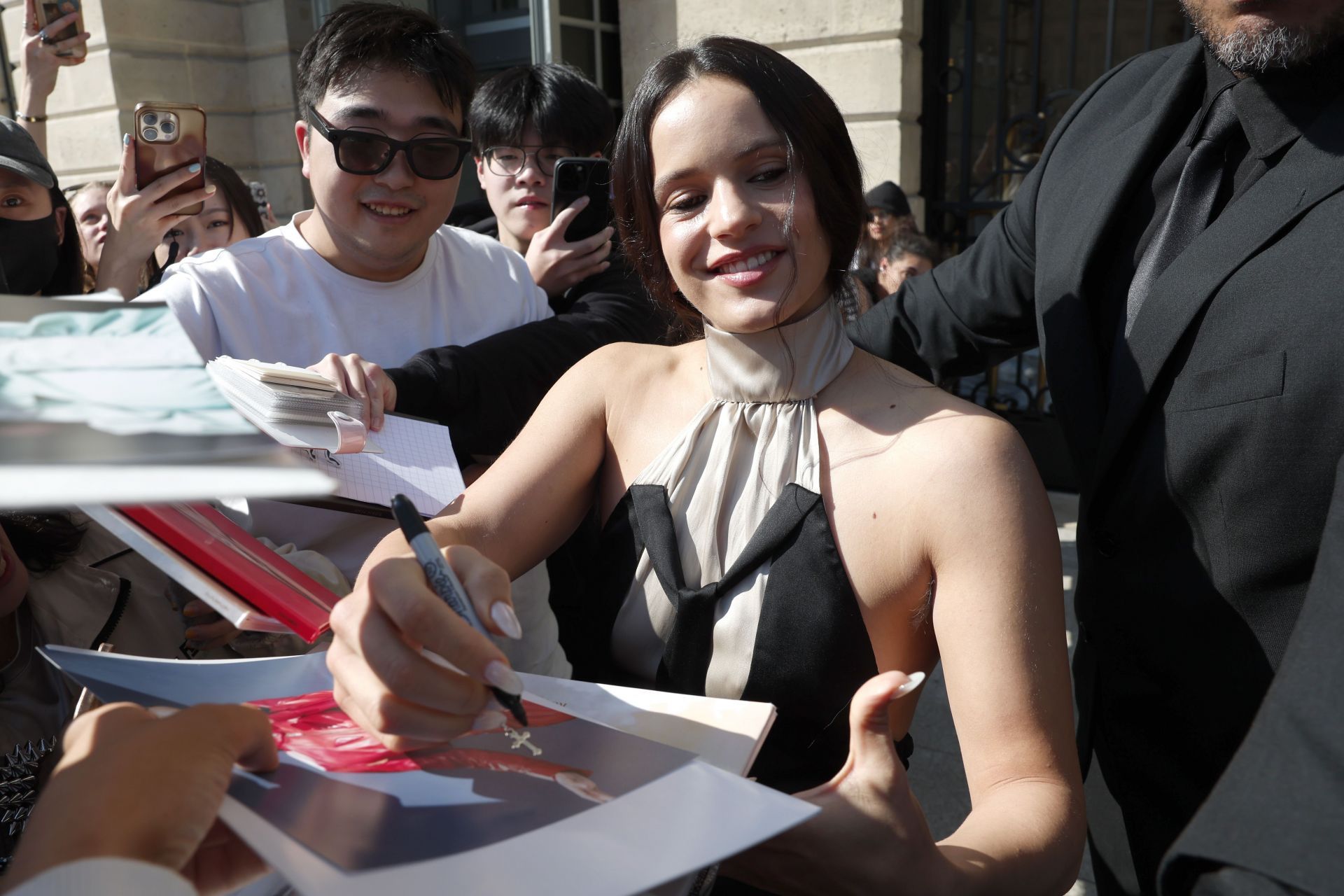 Celebrity Sightings In Paris - September 29th, 2025 - Source: Getty
