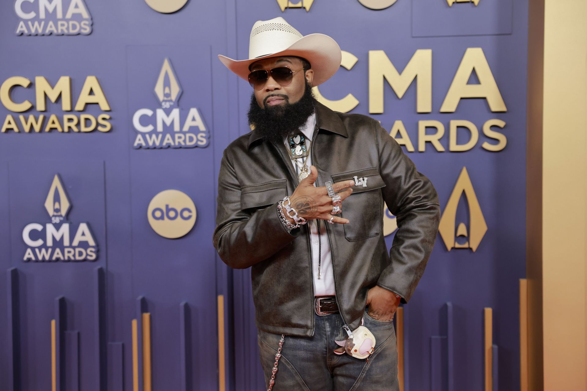 The 58th Annual CMA Awards - Arrivals - Source: Getty