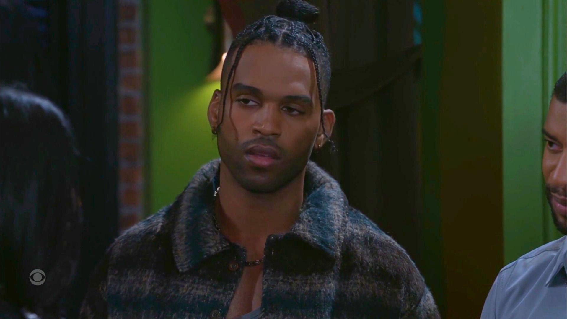 Beyond the Gates: Izaiah gets to meet Leslie, Eva&#039;s mom | Image: CBS