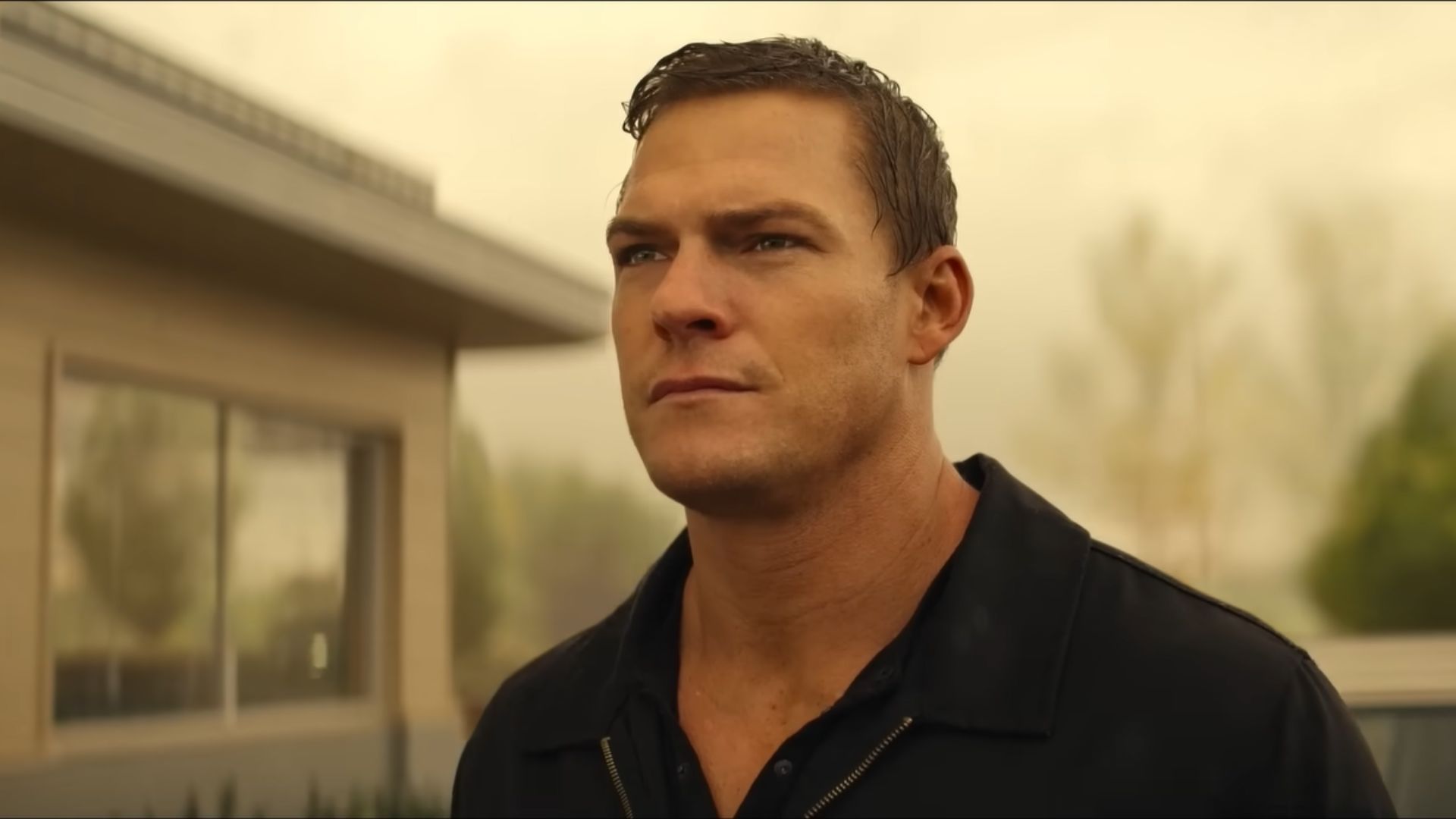 Alan Ritchson in Reacher | Image Via: Amazon Prime Video UK &amp; IE