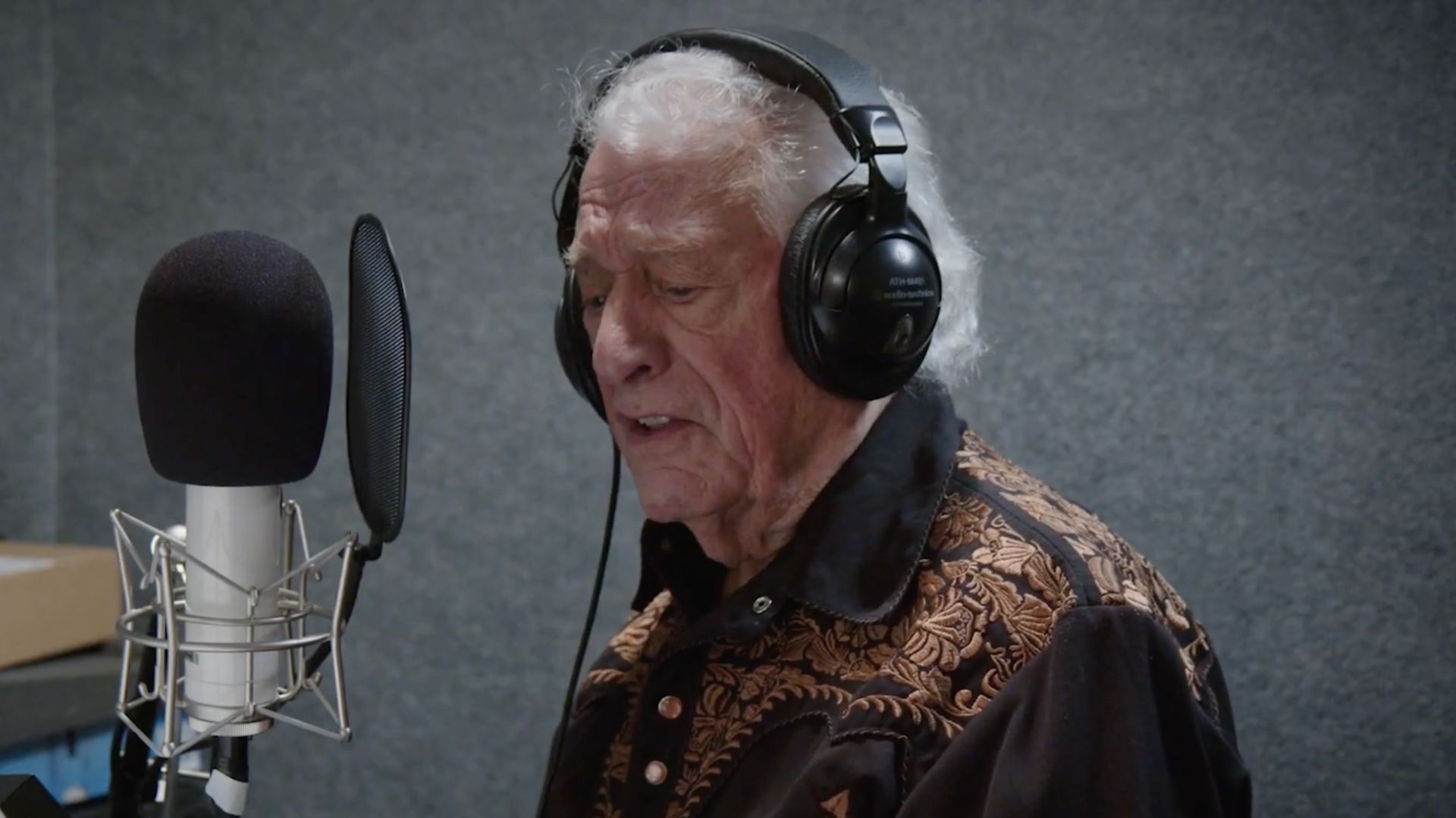 David Burgess dead at 90 (Image via YouTube)