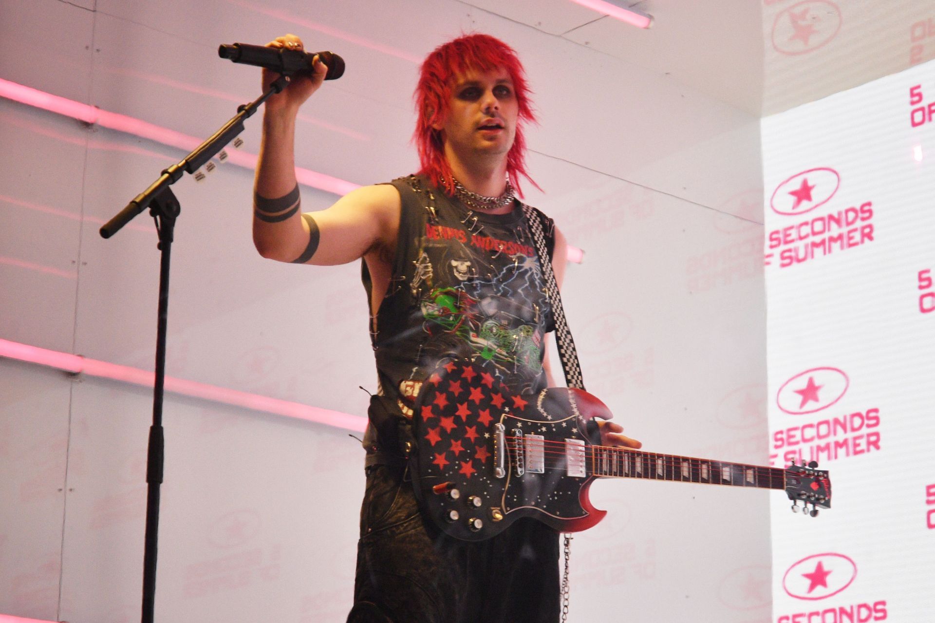 5 Seconds of Summer - Album Launch &amp; Fan Event at Outernet - Source: Getty