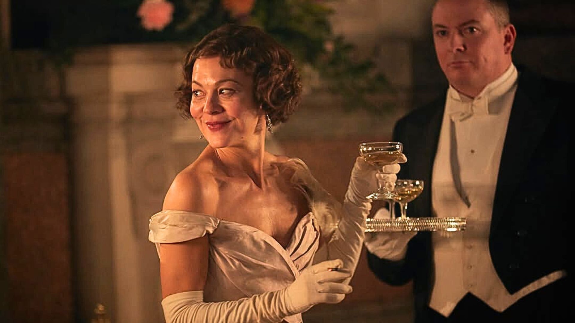 How does Aunt Polly die in Peaky Blinders?  (Image via Instagram/@peakyblindersofficial)