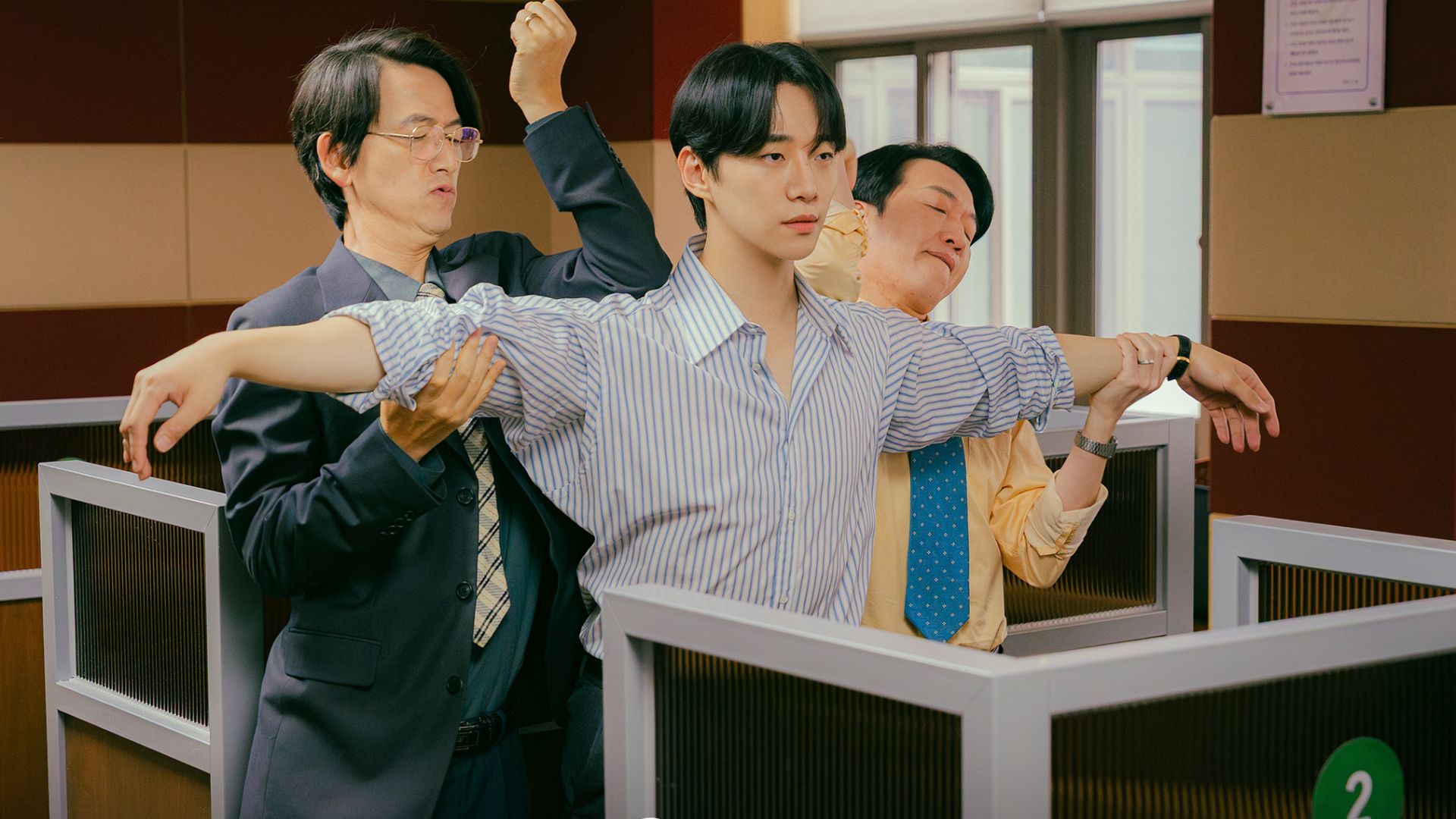 Tae-poong makes a new plan (Image via X @CJnDrama)