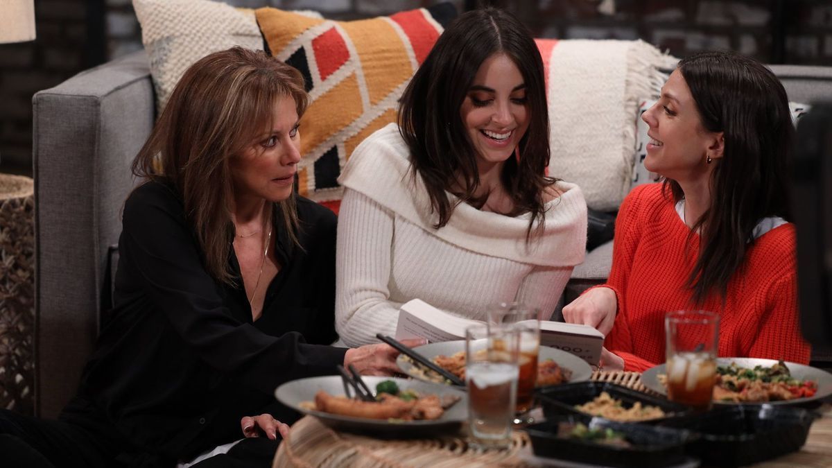 Nancy Lee Grahn, Kristen Vaganos and Kate Mansi | Image: ABC