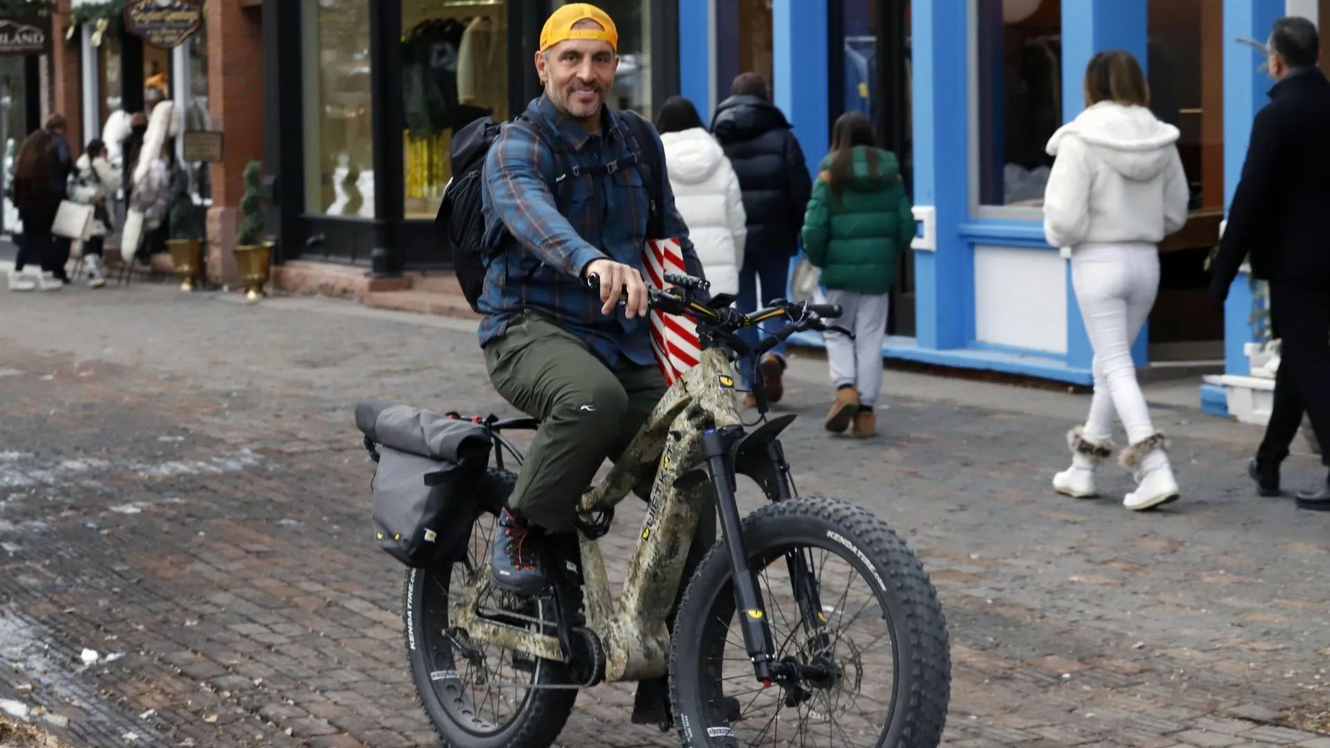 Mauricio Umansky speaks about LA robberies (Image via Getty)