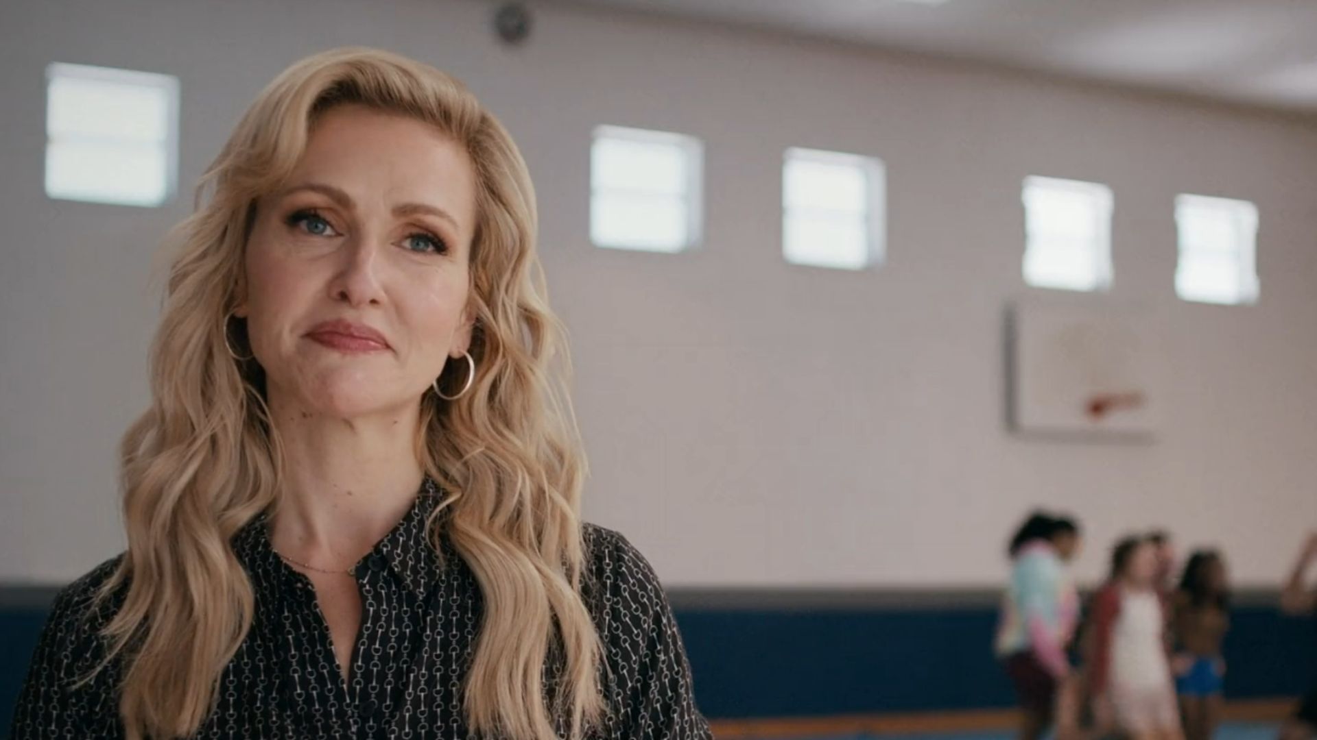 A still from the Pilot Episode of Stumble (Image Via: NBC)