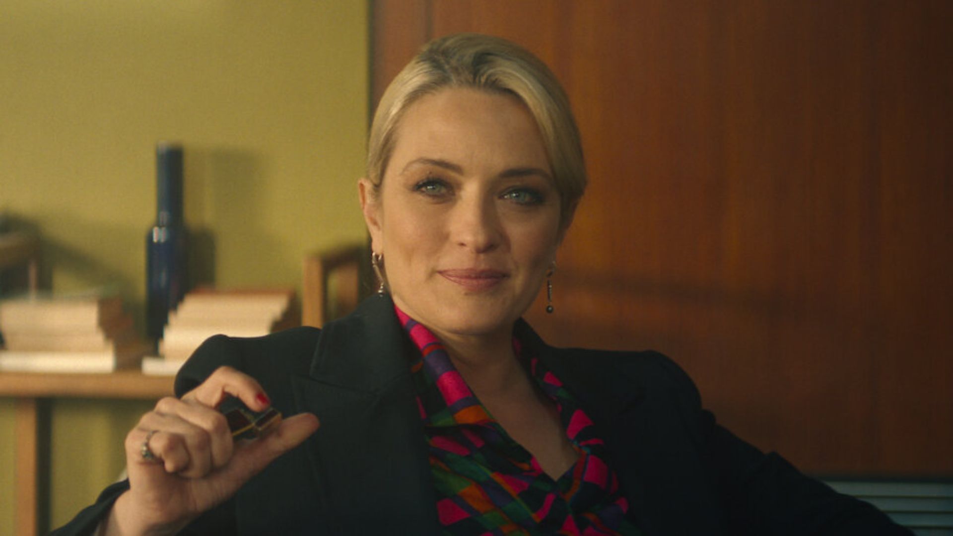 A still from Mrs Playmen (Image via Netflix)