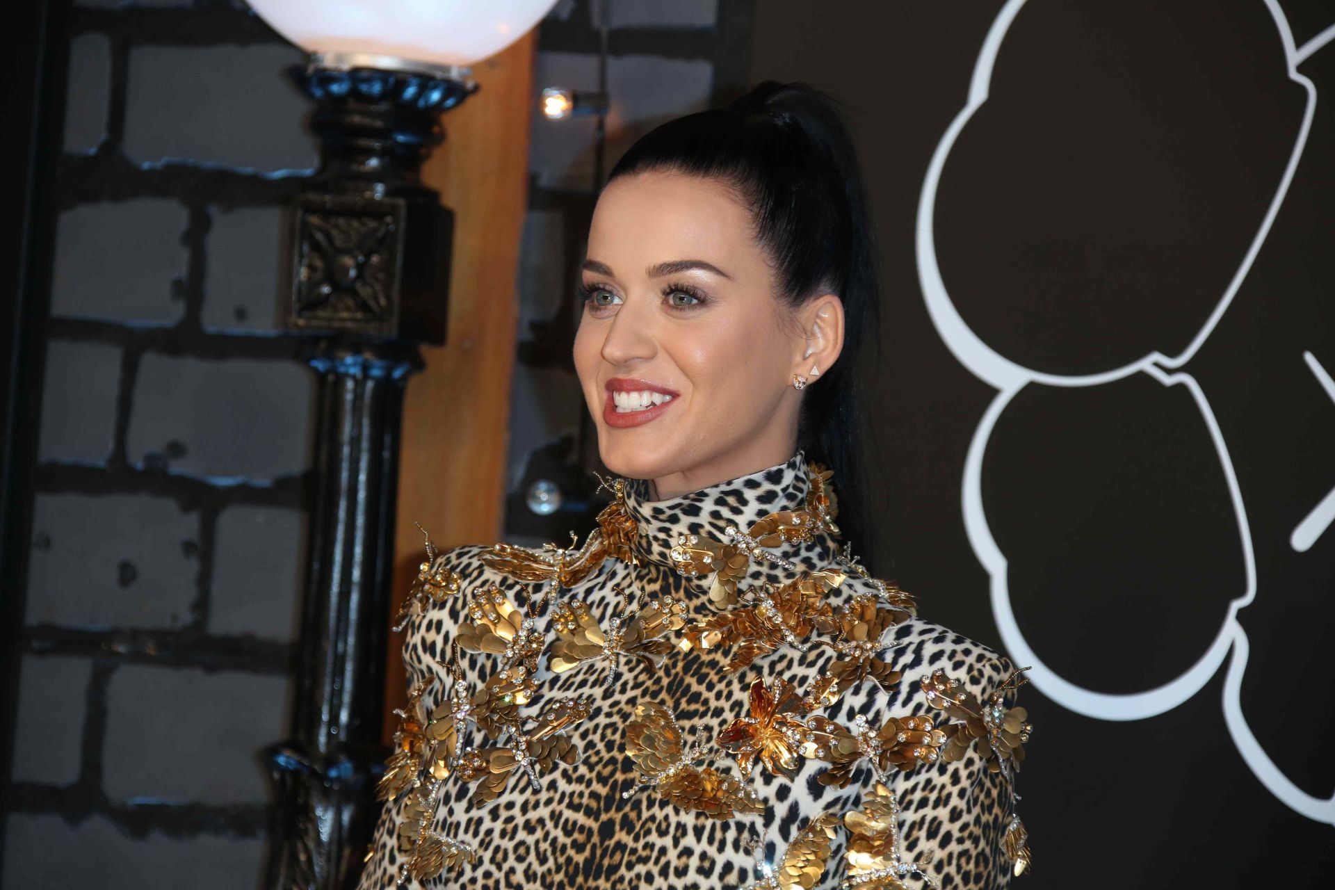 MTV Video Music Awards 2013 - Arrivals - Source: Getty