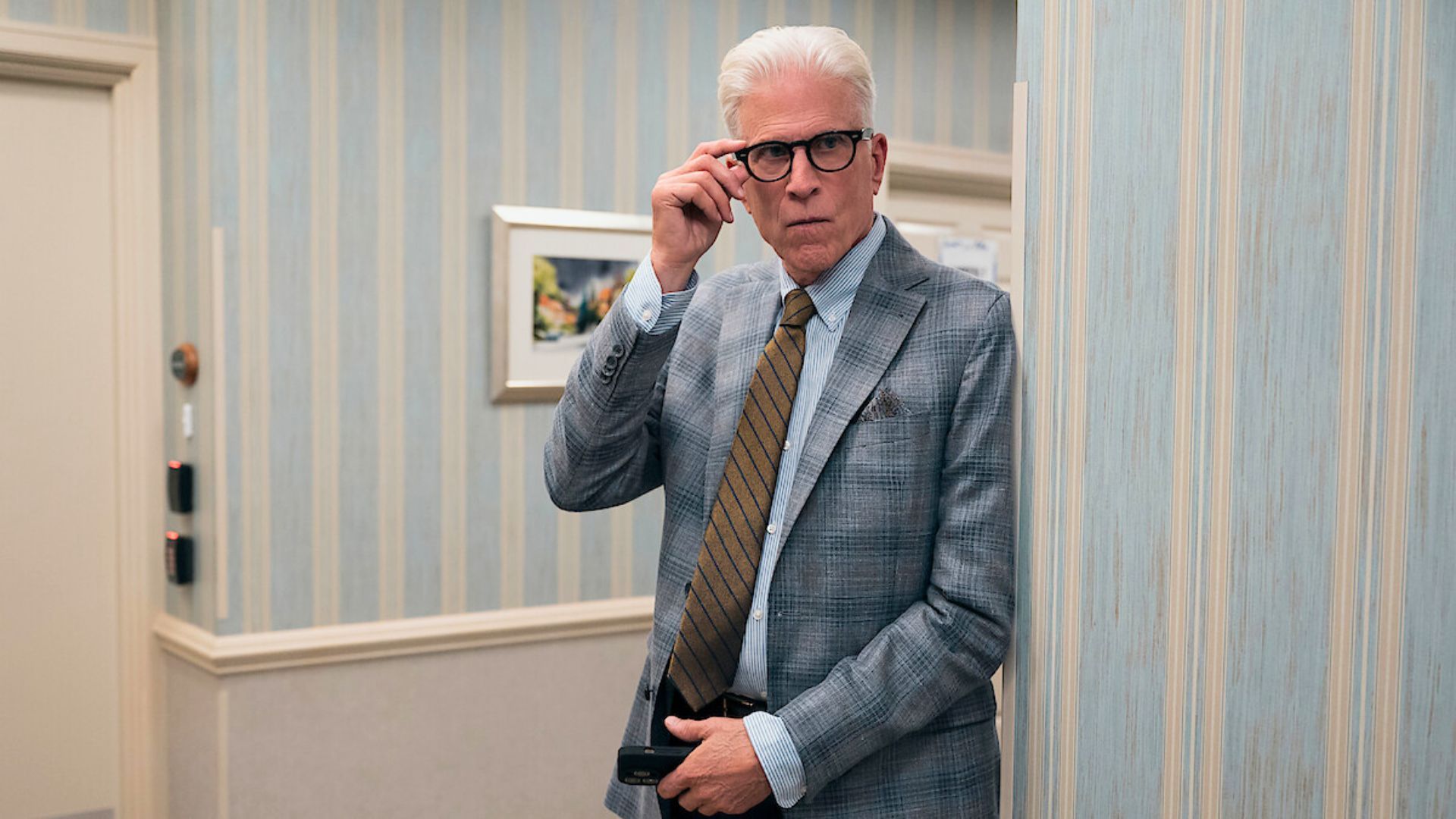 Ted Danson as Charles Nieuwendyk | Image via Netflix
