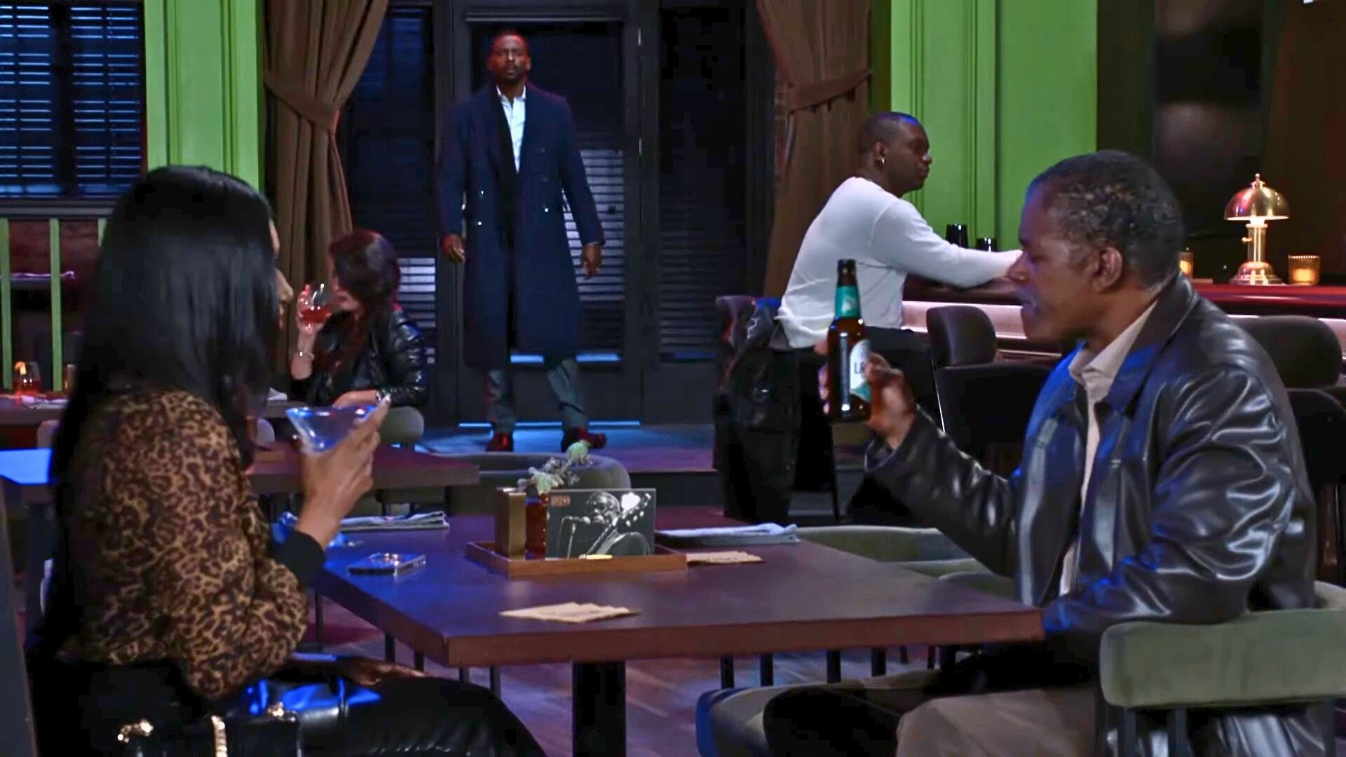 Beyond the Gates: Ted spots Leslie and Marcel together | Image: CBS