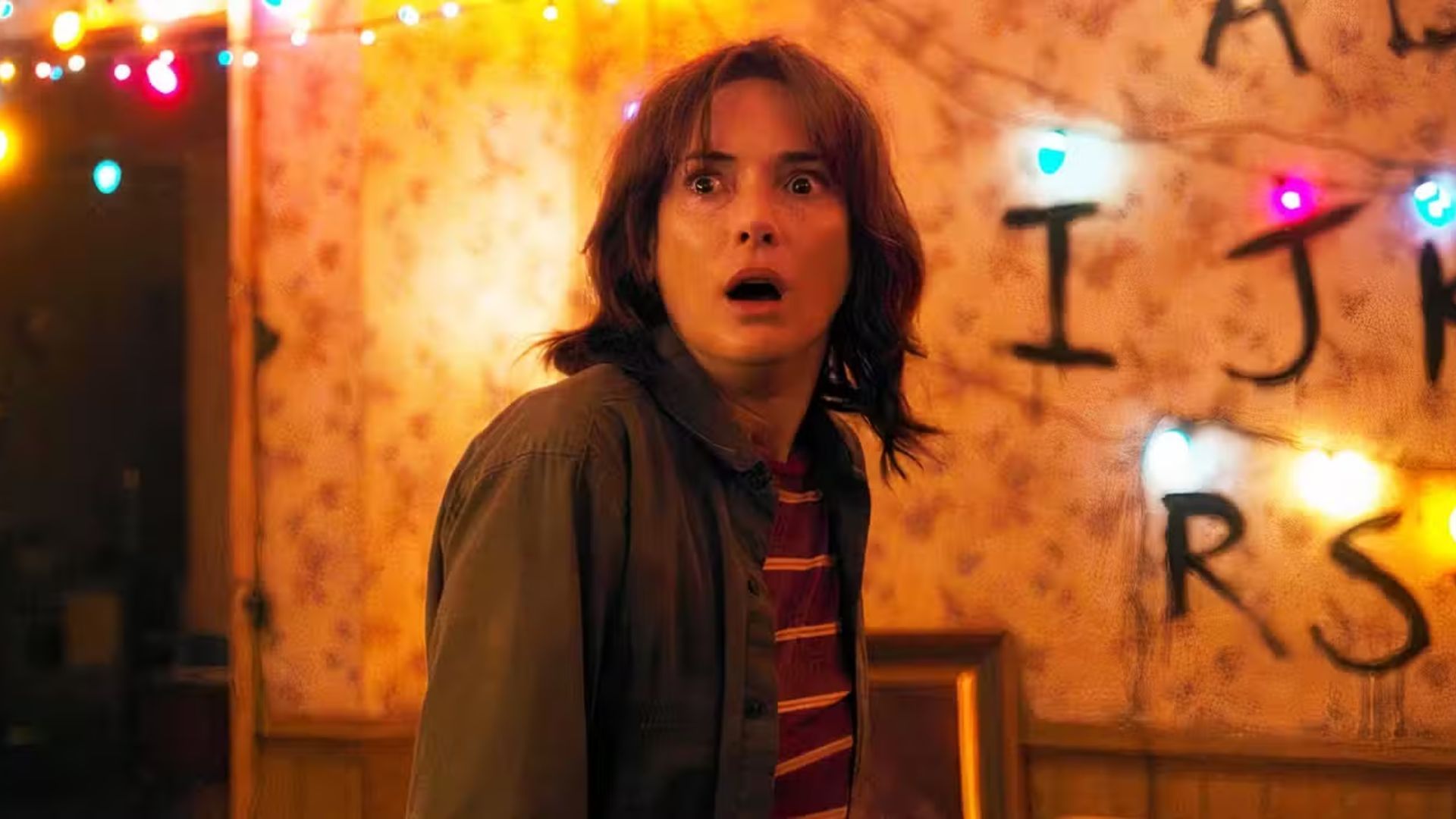 Joyce Byers (Image via Netflix)