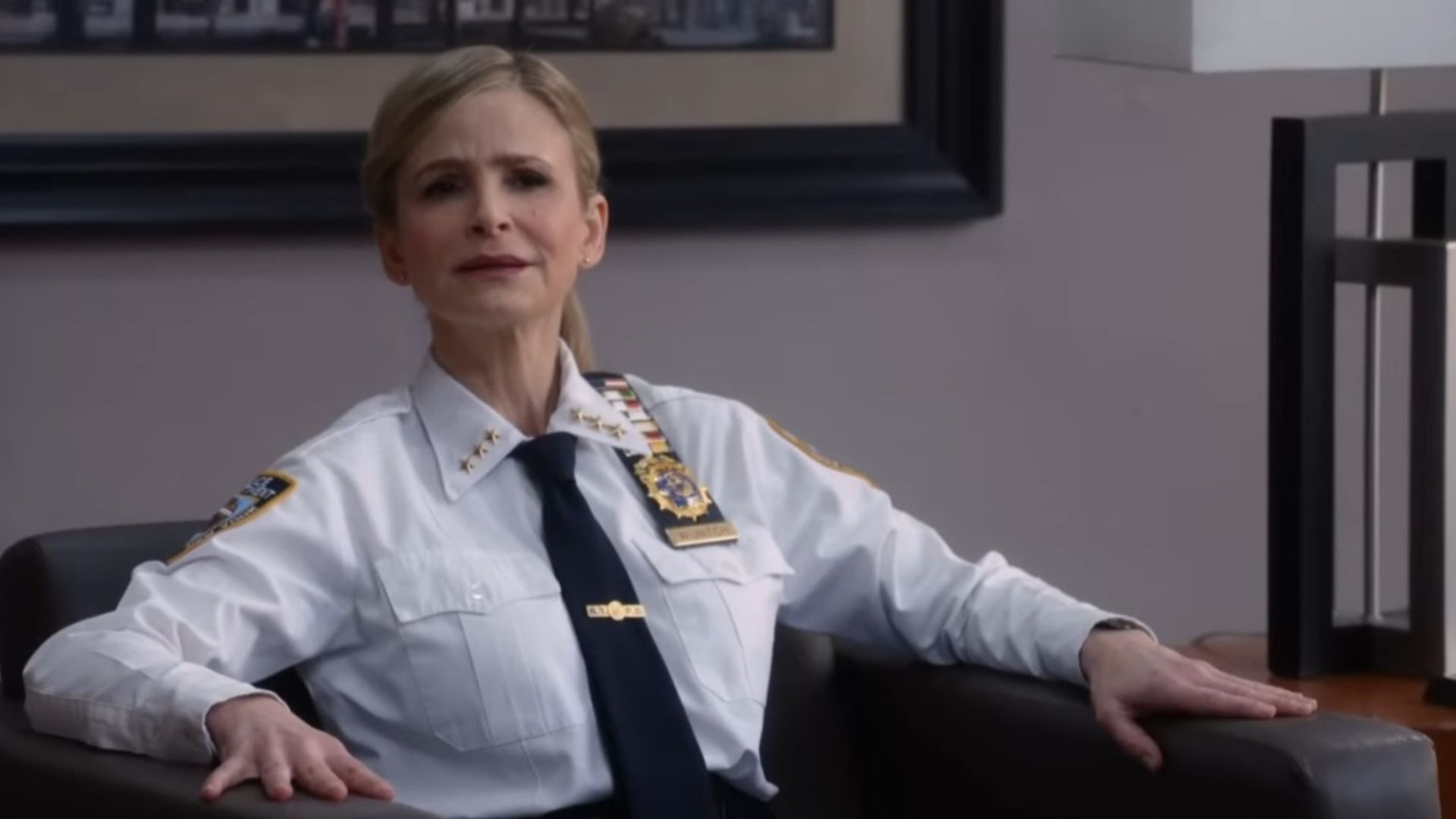 Kyra Sedgwick plays Madeline Wuntch in Brooklyn Nine-Nine (Image Via YouTube/@Brooklyn Nine-Nine)