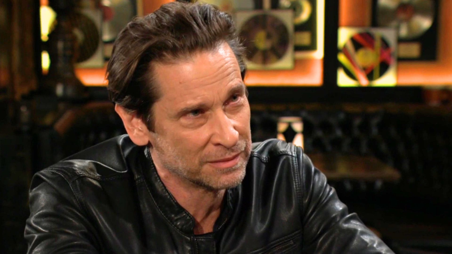 Roger Howarth as Mitch on The Young and the Restless | Image: CBS
