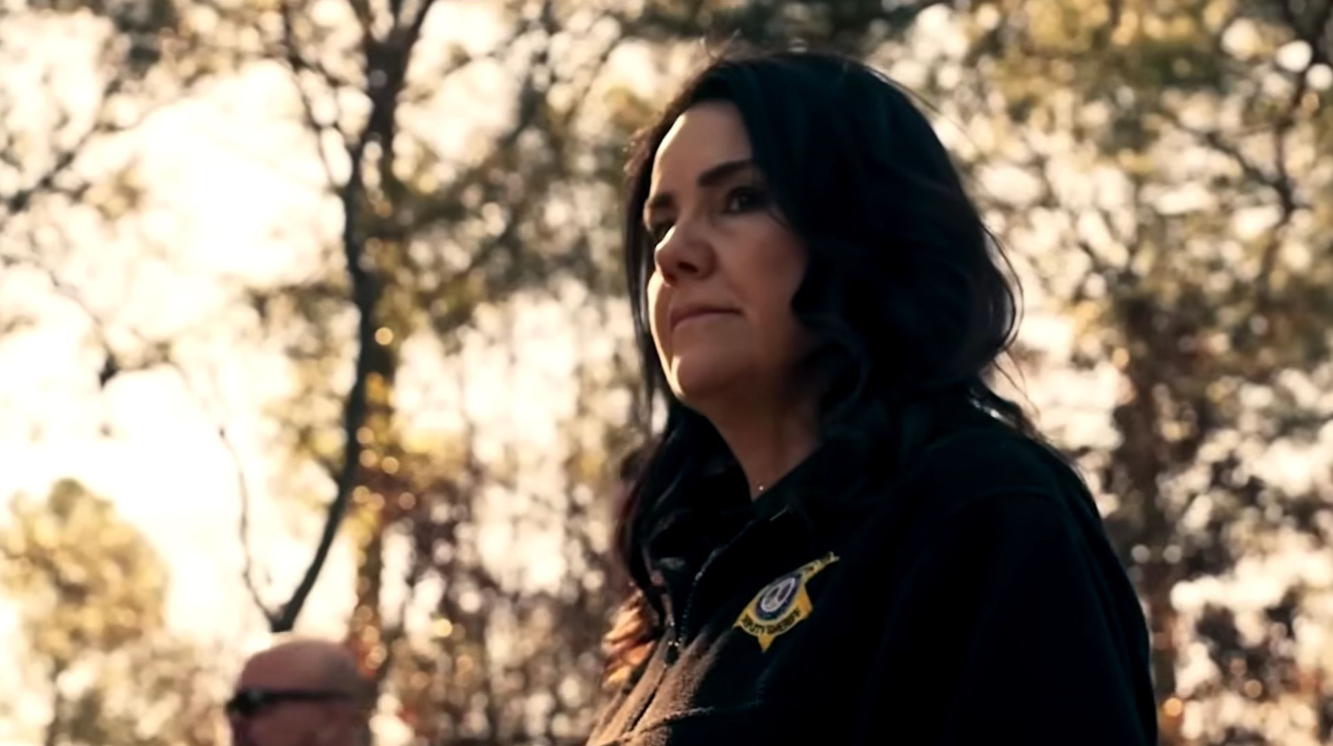 Still from Missing: Dead or Alive Season 2 (Screenshot from YouTube/@Netflix)