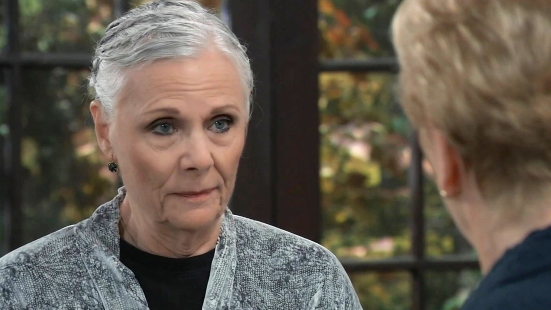 Tracy apologizes to Ronnie on General Hospital | Image: ABC
