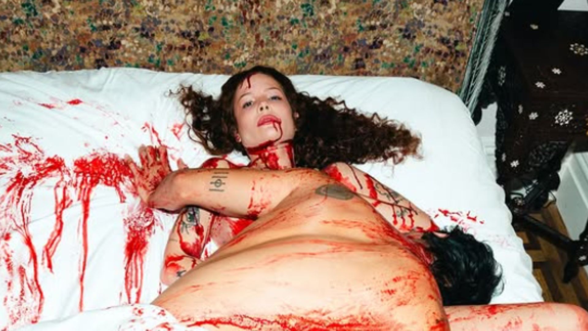 Halsey&rsquo;s Bloody Scene in Bed (Image via Instagram/@iamhalsey)