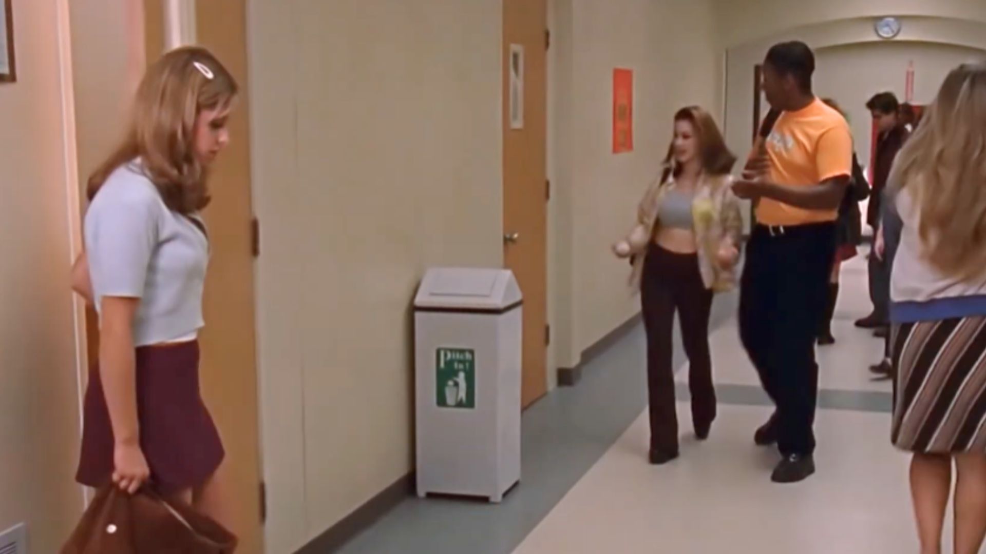 Buffy at Sunnydale High in Buffy the Vampire Slayer | Image via Prime Video