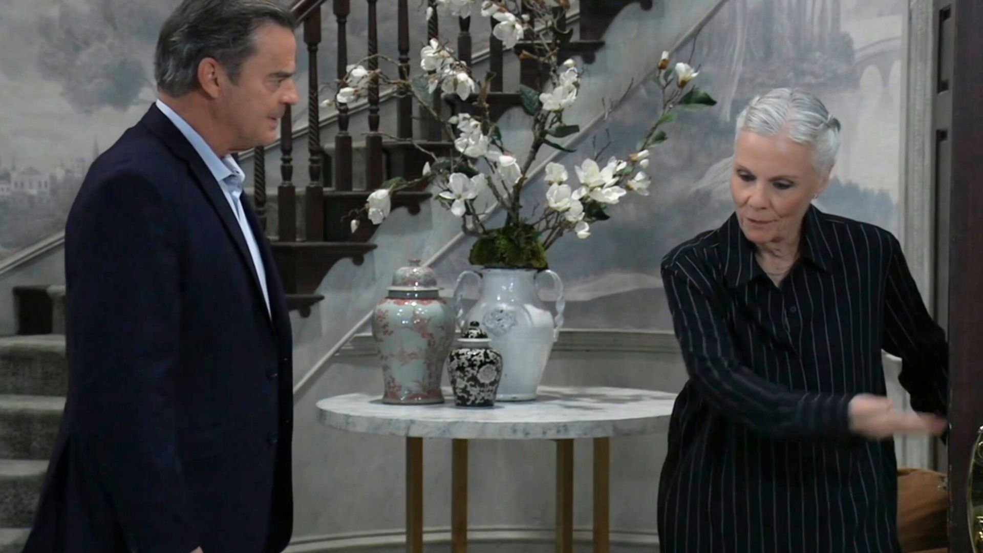 Tracy showed Ned out of her house | Image: ABC