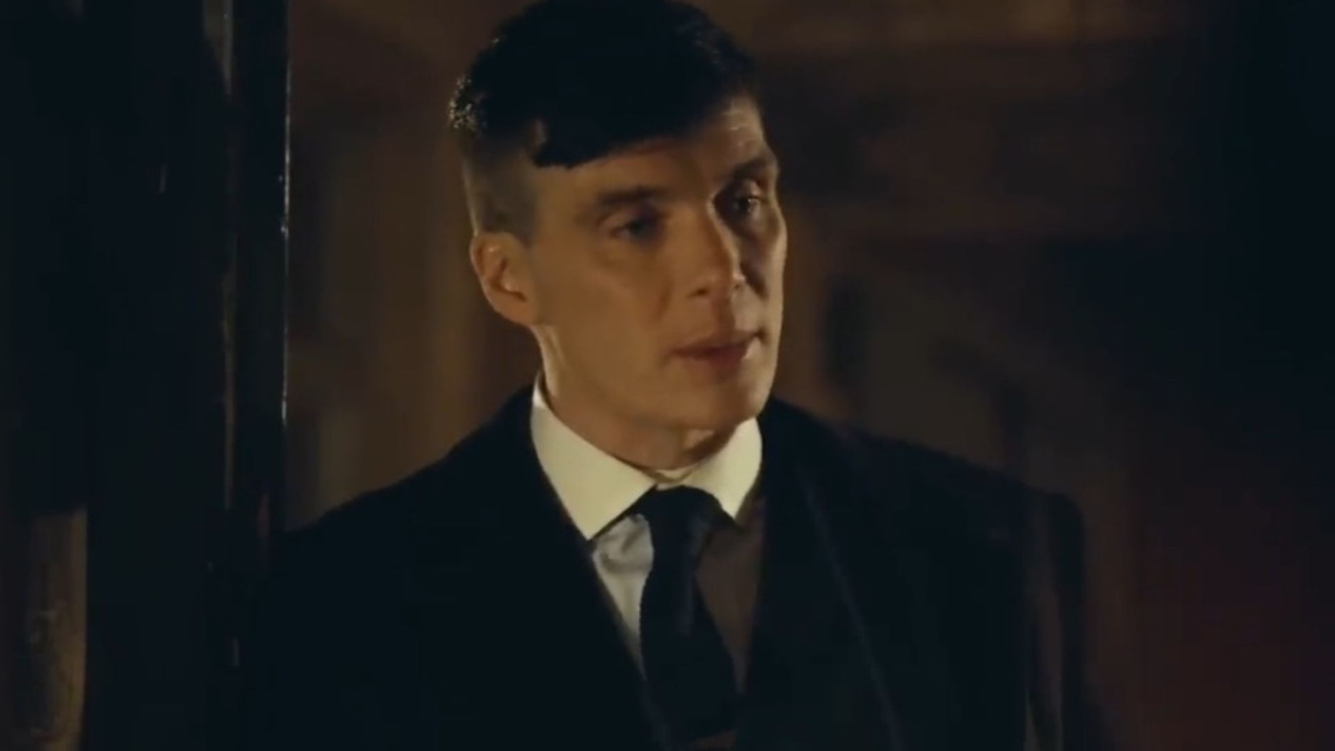 Peaky Blinders Season 3 Episode 2 is available to stream on Netflix (Image Via YouTube/@BBC)