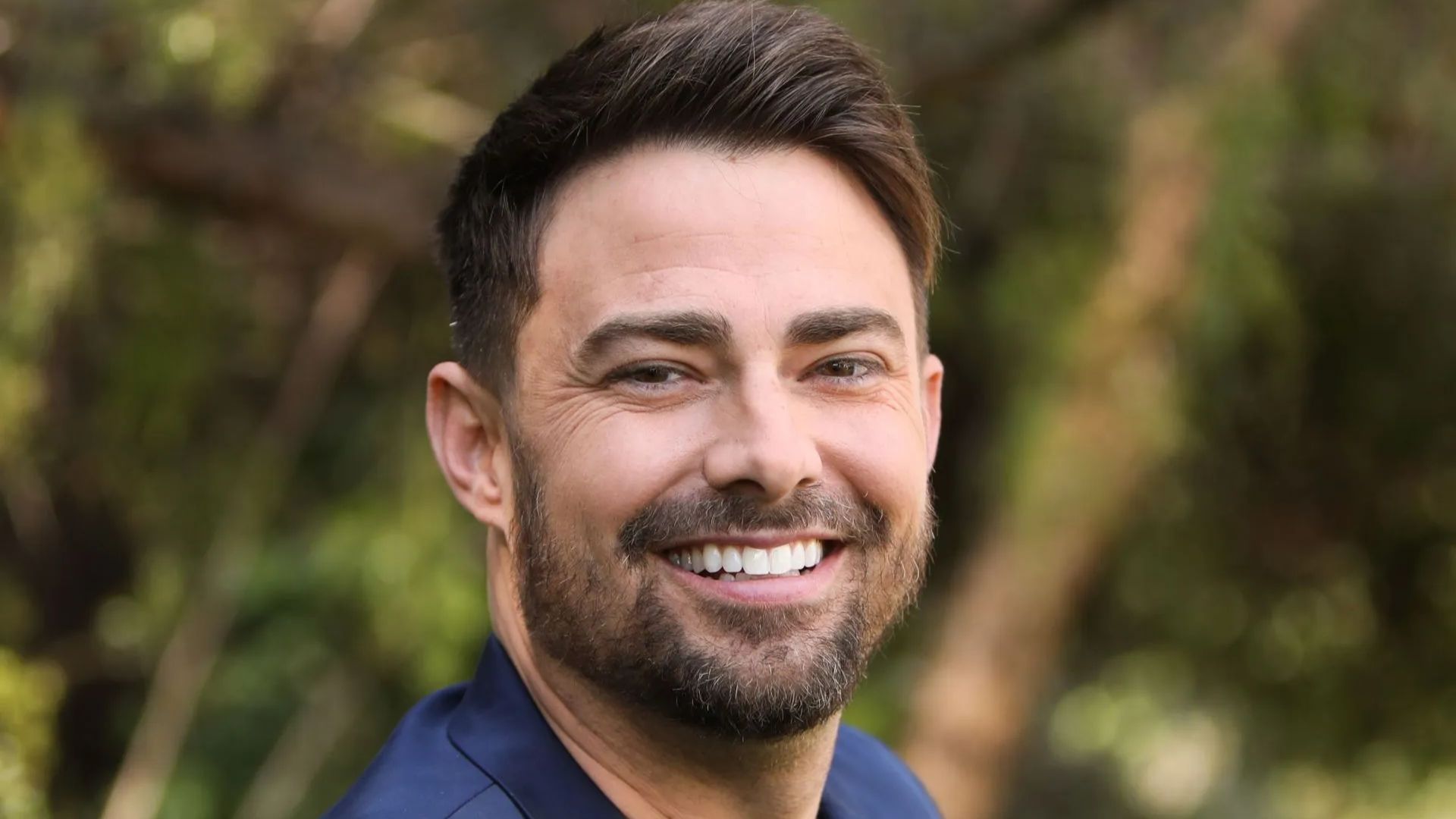 Jonathan Bennett talks about his latest Hallmark film, A Keller Christmas (Image via Getty)