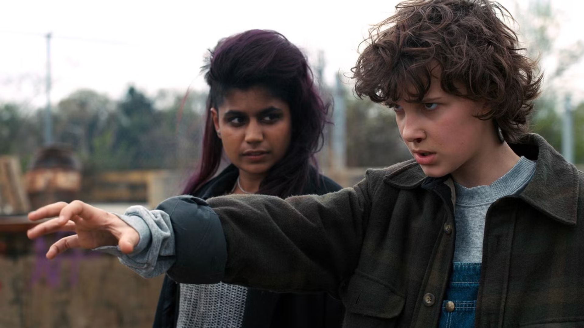 Kali and Eleven in Stranger Things Season 2 (Image via Netflix)