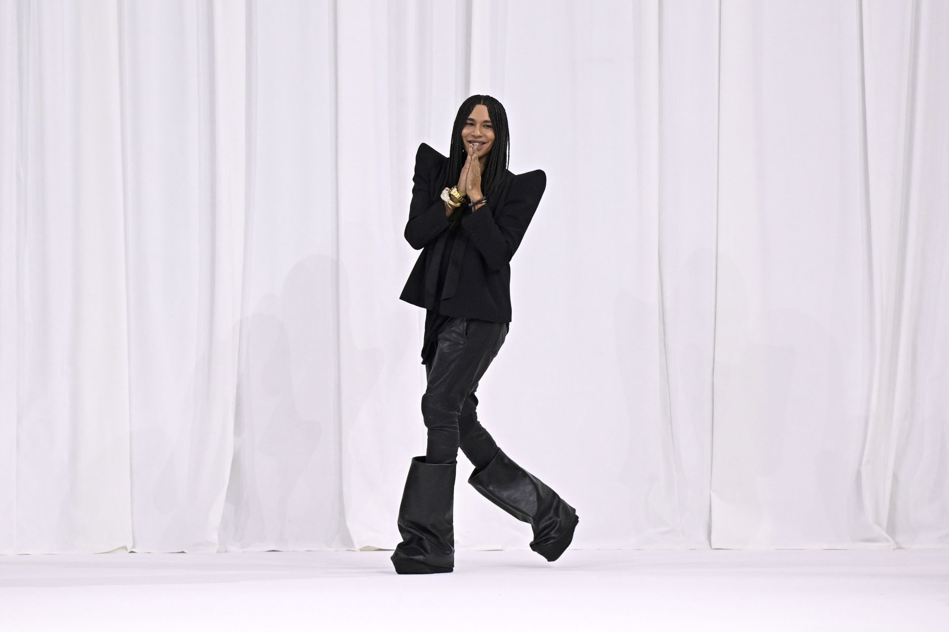 Balmain: Runway - Paris Fashion Week - Womenswear Spring-Summer 2025 - Source: Getty