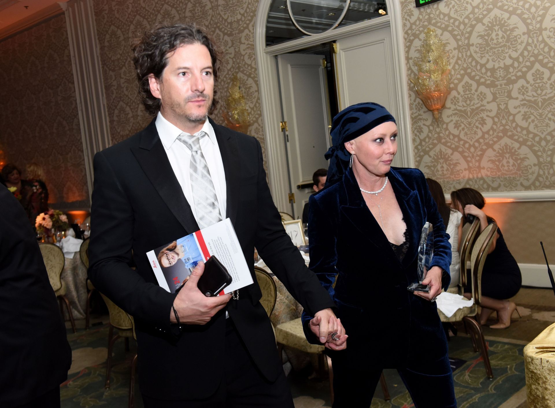 Kurt Iswarienko and Shannen Doherty at the American Cancer Society ball in 2011 (Image via Getty)