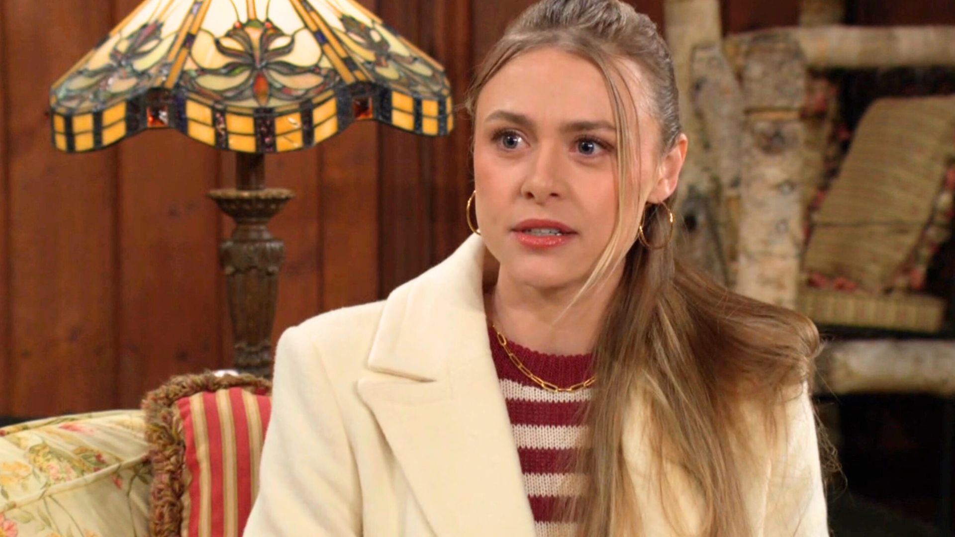Hayley Erin as Claire on The Young and the Restless | Image: CBS