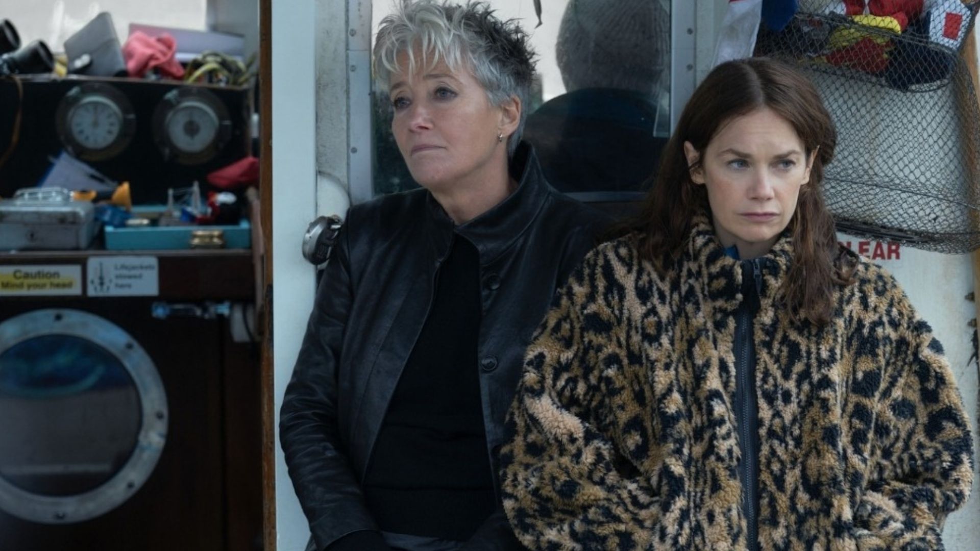 After Downey and Amos, Sarah and Zoe reach the island to find Dinah (Image Via AppleTV)