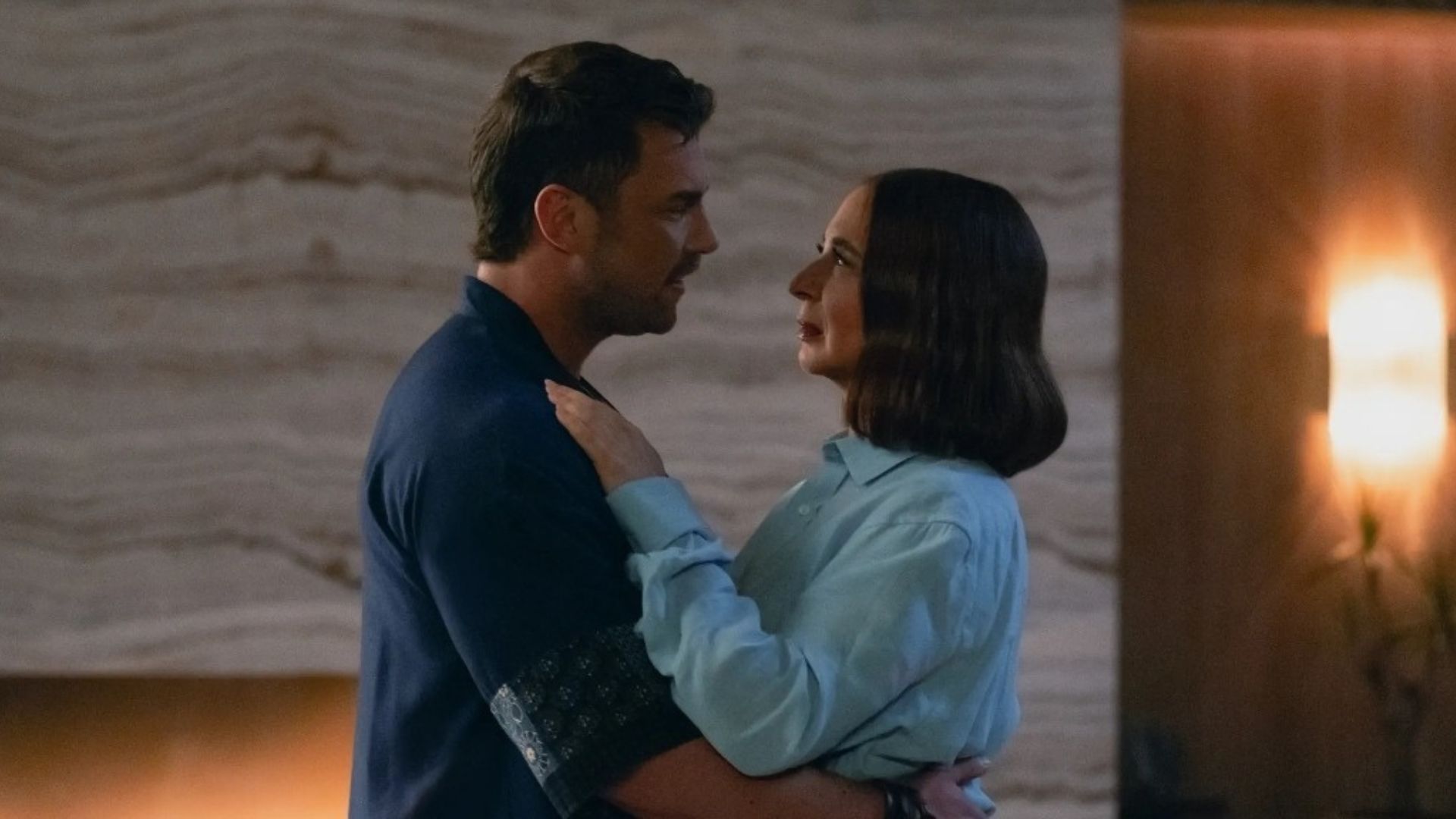 Molly spends time with Maro in Loot Season 3 Episode 9 (Image Via AppleTV)