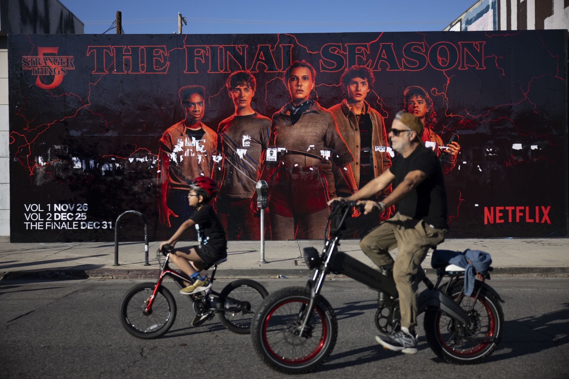 1531238_1531238-fi-Stranger-Things-bike-ride_KLB - Source: Getty