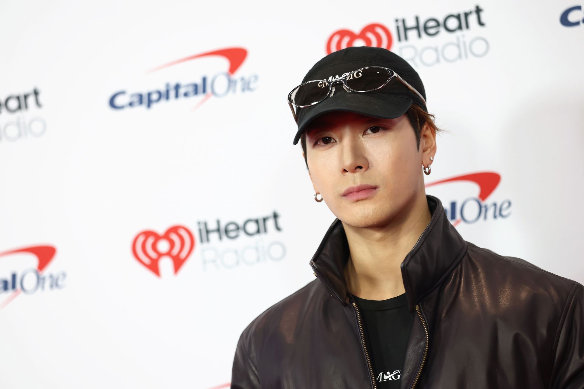 iHeartRadio 102.7 KIIS FM