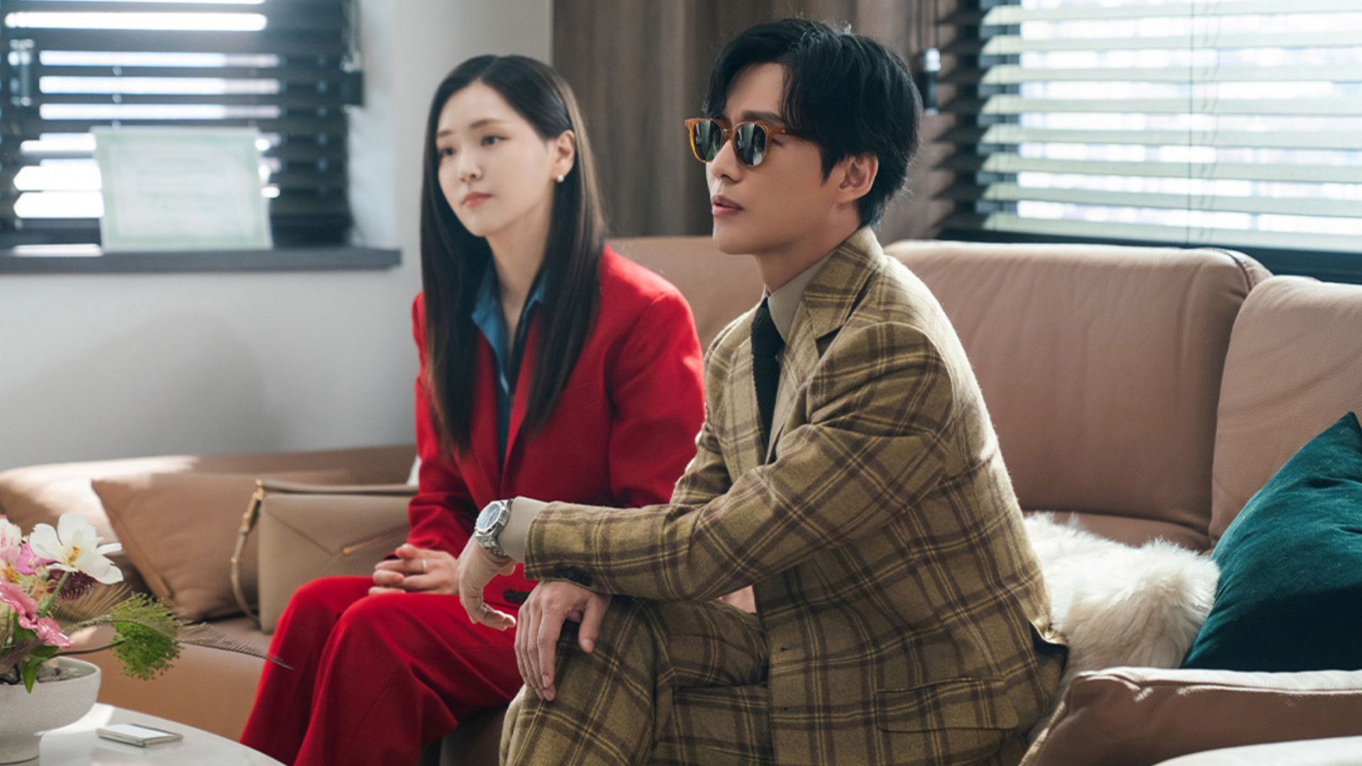 Ji-hoon surprised Ma-ri (Image via X @SBSNOW)