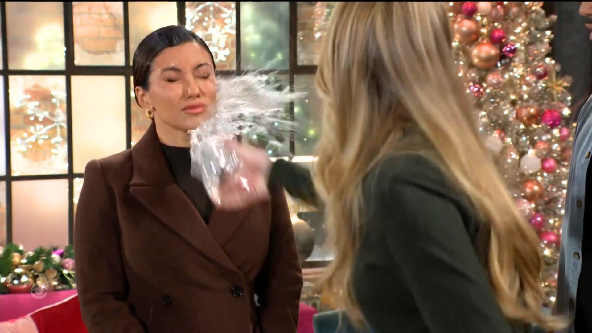 Stick an IV needle in it, Kyle's done with Claire: The Young ...