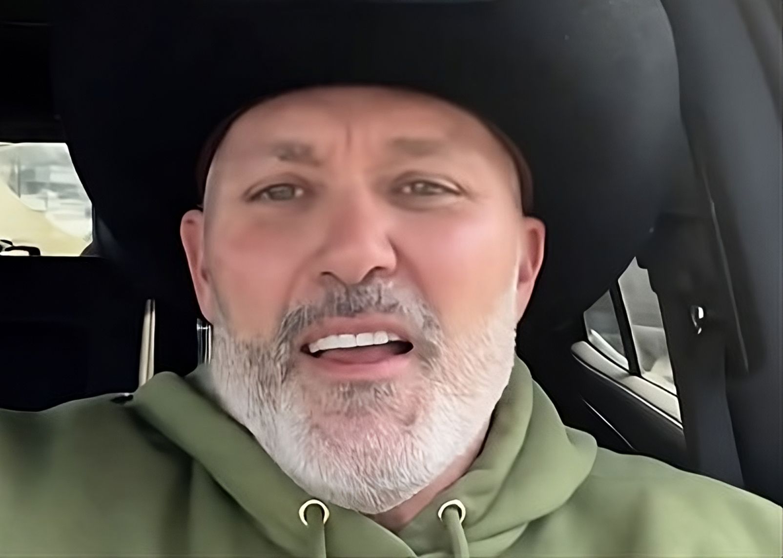 Steve McBee self-surrenders to prison (image via @steveamcbee on Instagram) 