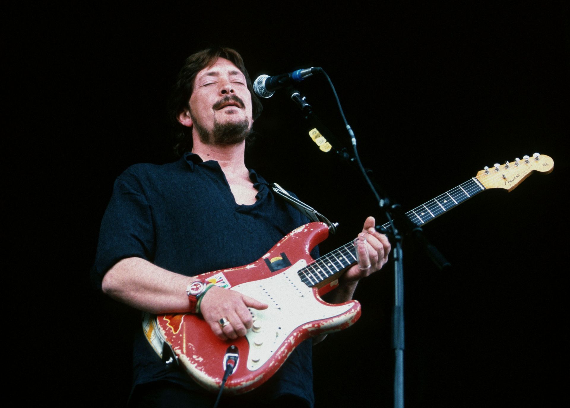Chris Rea at Rock Im Park in Germany, circa 1997 (Image via Getty)