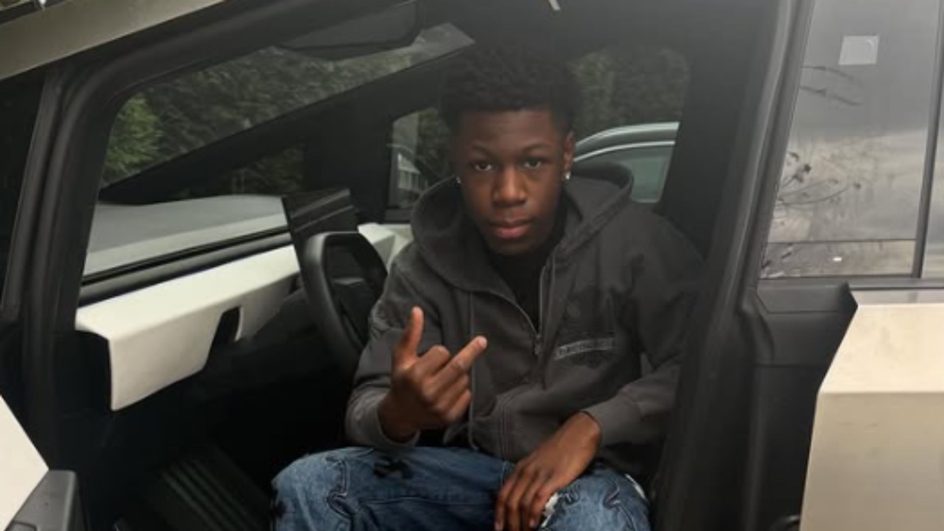 RaKai faces Twitch ban for 2 years: All we know so far (Image via Instagram/@2xrakai)