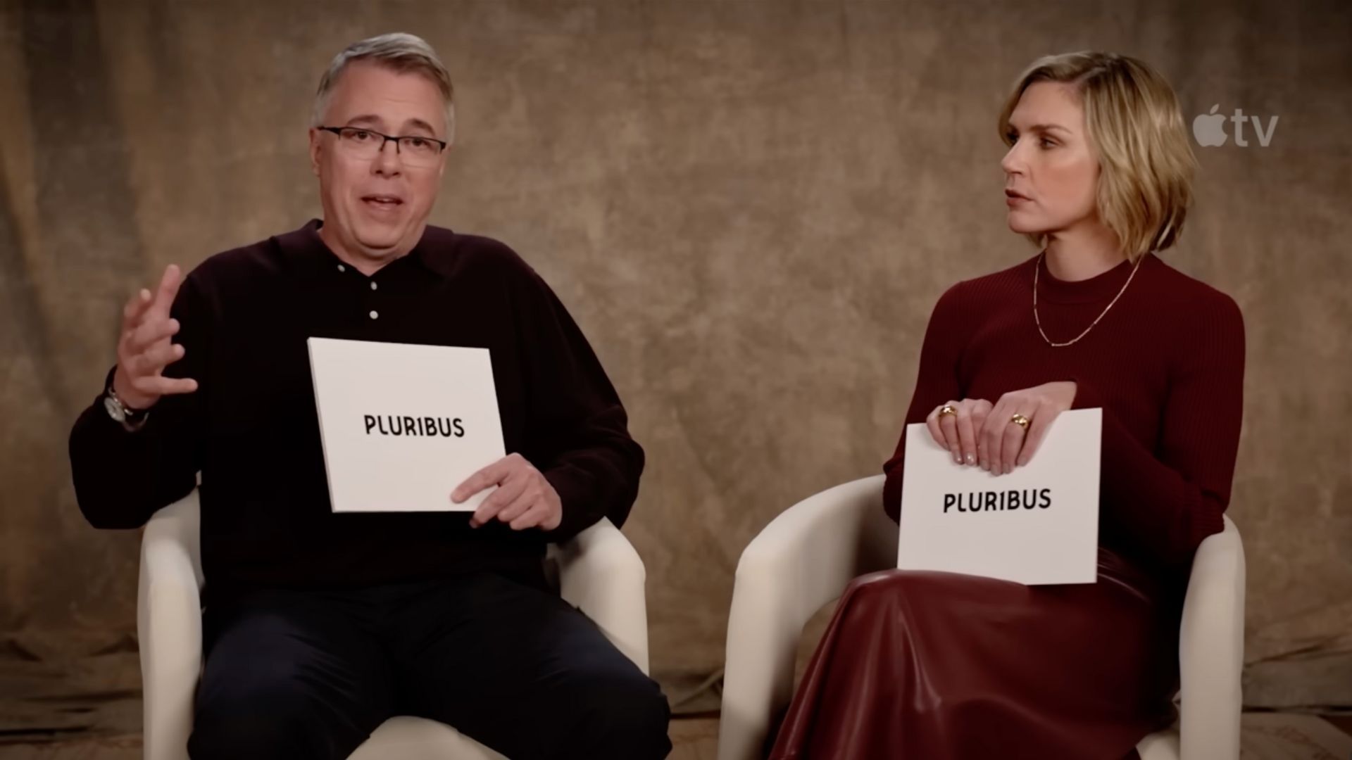 Vince Gilligan and Rhea Seehorn discuss Pluribus Episode 6 (Image via YouTube/Apple TV)